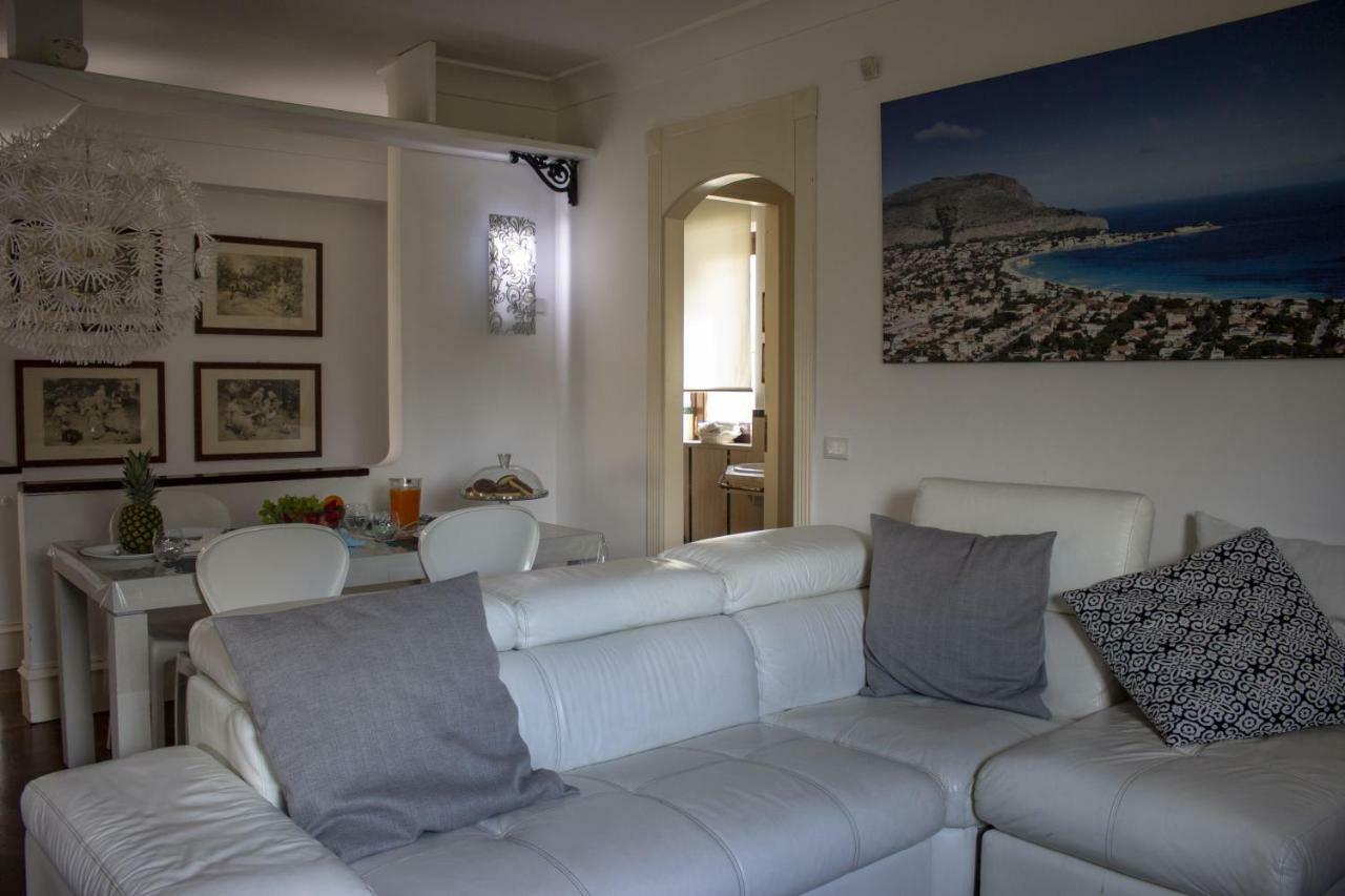 Villa Degli Ulivi 몬델로 외부 사진